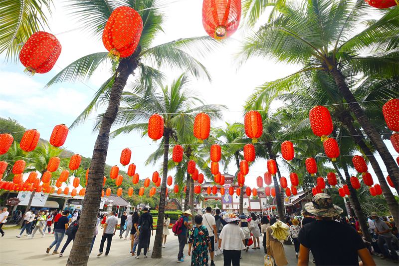 三亚南山景区春节长假共接待游客23.4万人次